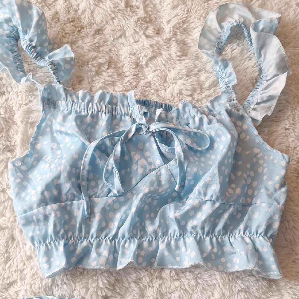 Light Blue Ruffled Two-Piece Set w/ Charming White Pattern BNWOT Size M - Picture 3 of 7